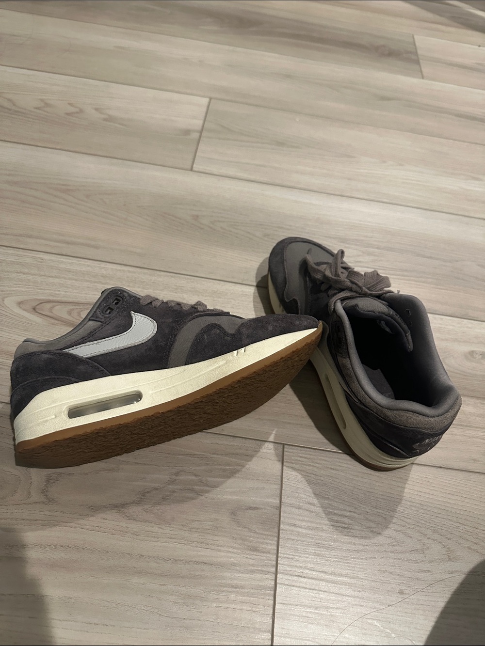 Nike Men's Grey Suede Sneakers with White Swoosh